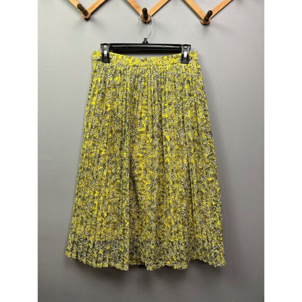Who What Wear Yellow Skirt Womens size 2 floral full pleated Colorful Boho